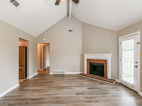 5th image of 8529 Highland Glen Cir S