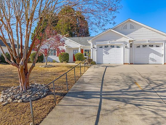 3rd image of 9 Sunbriar Dr