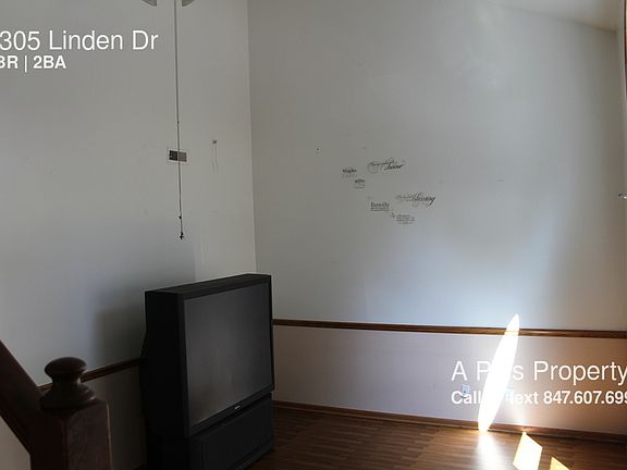 3rd image of 2305 Linden Dr