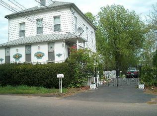 34 Barbara St, West Haven, CT 06516