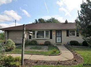 533 W Heatherfield Way, Red Lion, PA 17356