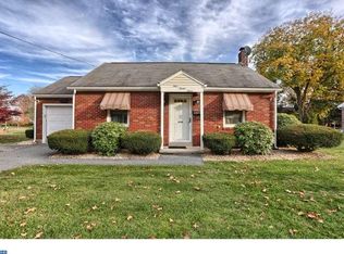 133 N Linden St, Robesonia, PA 19551