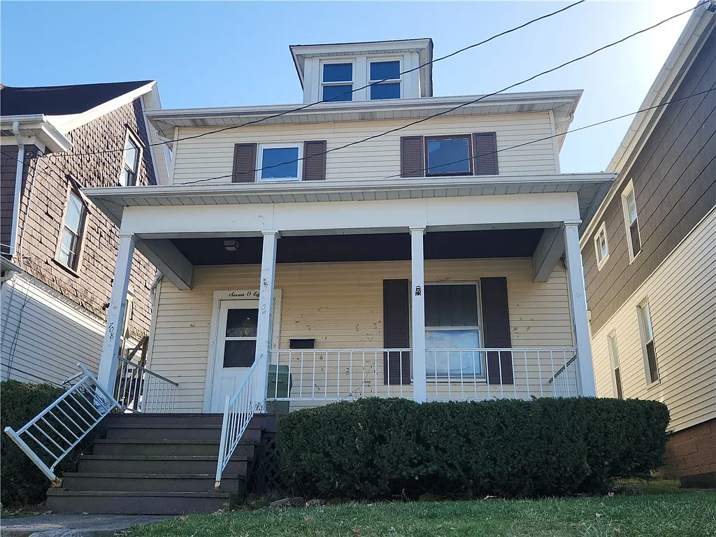 708 Lincoln St photo 1