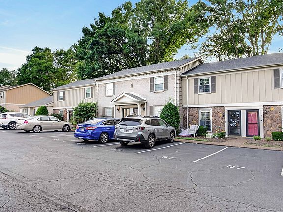 4th image of 1011 Murfreesboro Rd Unit G7