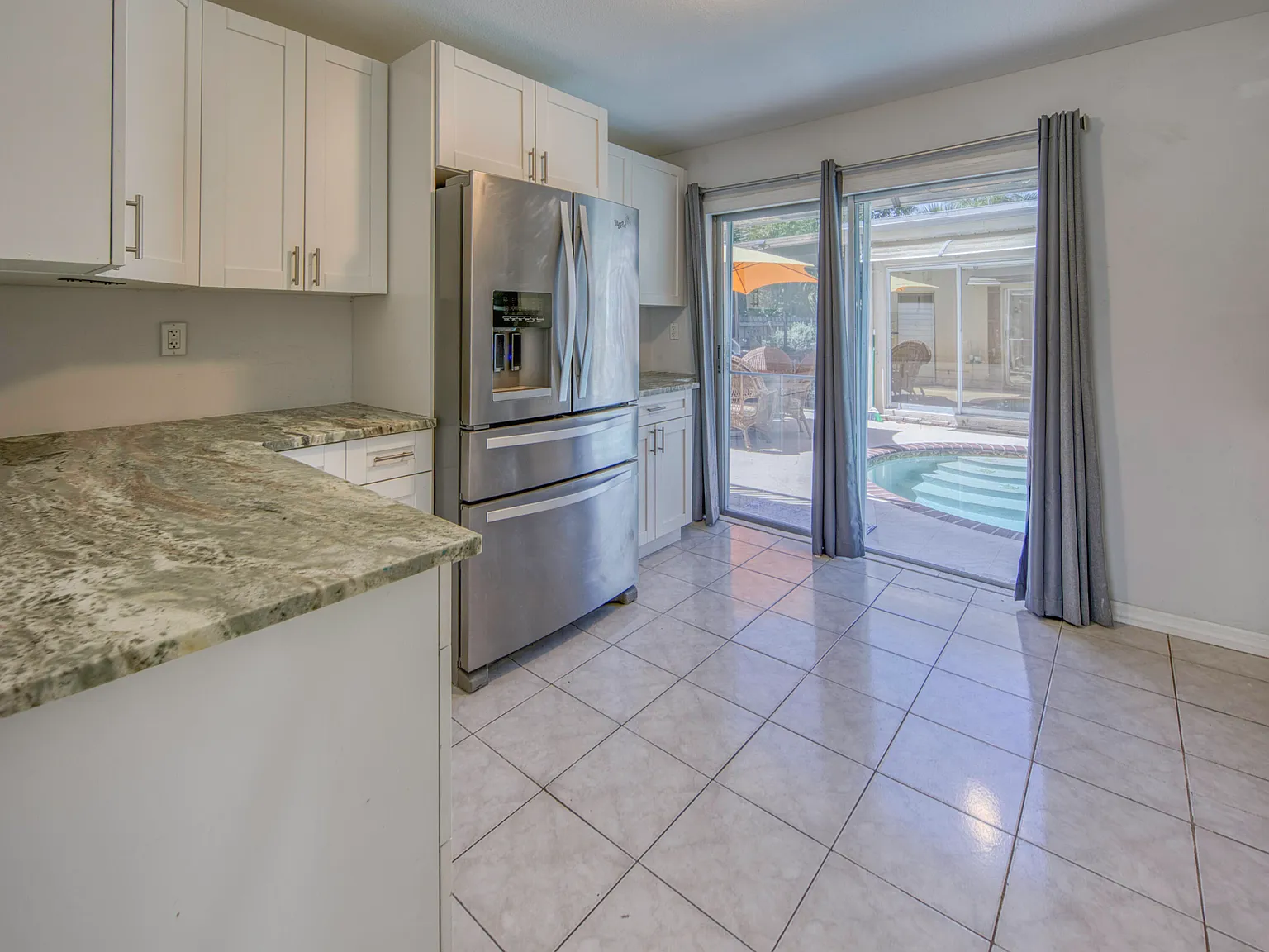 2 bed, 1.0 bath, 958 sqft, $2,250 — Photo 4