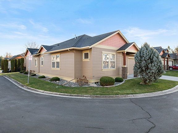 3rd image of 2564 Orchid Ct