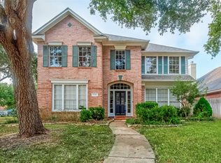 7130 Glenwood Dr, Sugar Land, TX 77479