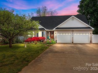 219 Oakwood Ave, Salisbury, NC 28146