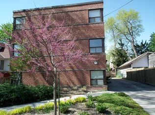 12 Cayuga Ave UNIT 1, Mississauga, ON L5G 3S7