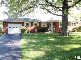 6502 N Greenmont Rd, Peoria, IL 61614