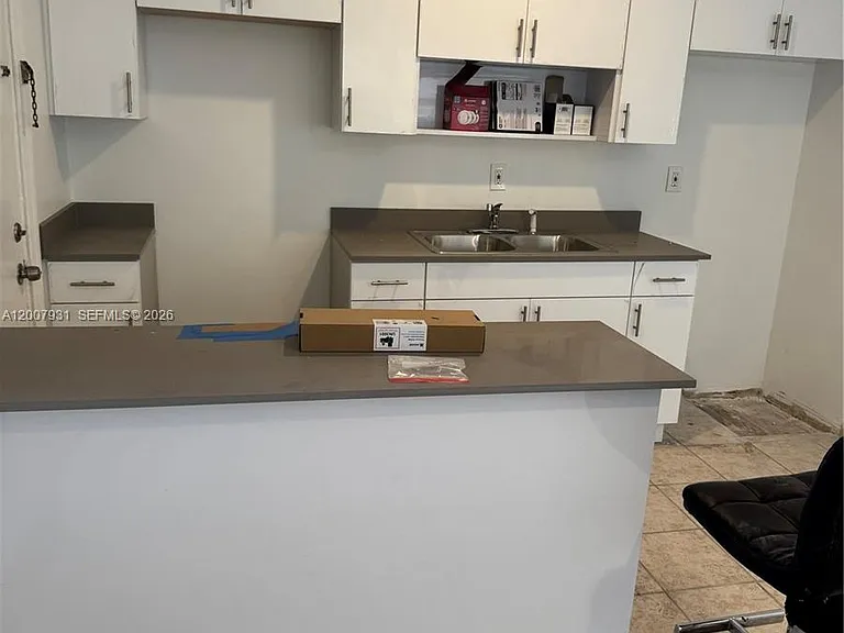 7300 Harding Ave #21 — Photo 2