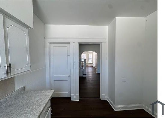 2nd image of 3300 W 98th St #2
