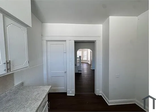 3300 W 98th St #2 — Photo 2