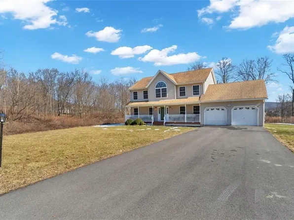28 Cranberry Drive, Highland Mills, NY 10930