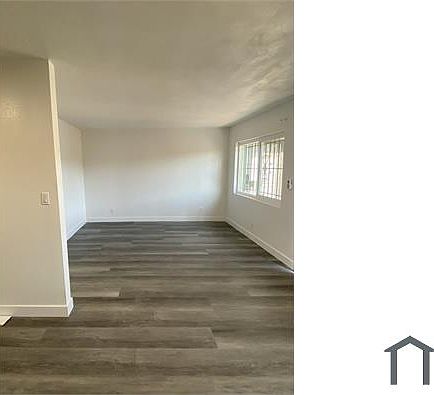 2nd image of 4056 S Normandie Ave #1