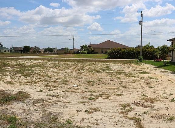 2nd image of 426 NW 34th Pl