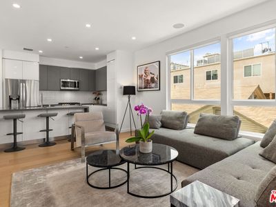 1228 N Sycamore Ave, Los Angeles, CA, 90038