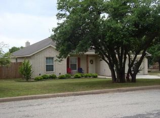 1210 Thomas Ln, Graham, TX 76450