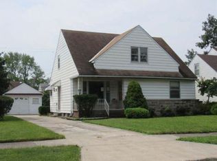 18208 Dalewood Ave, Maple Heights, OH