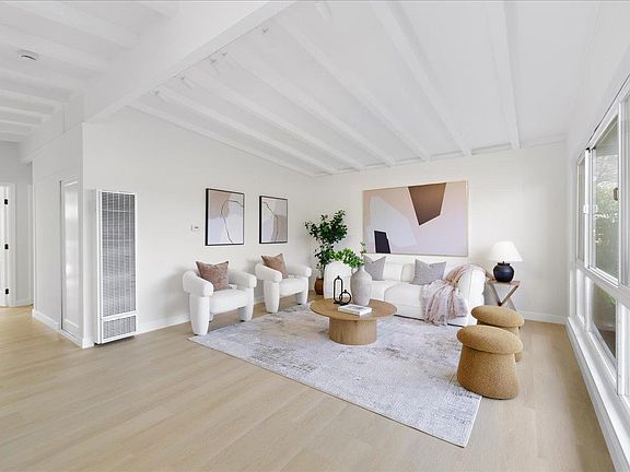 3rd image of 799 Borregas Ave