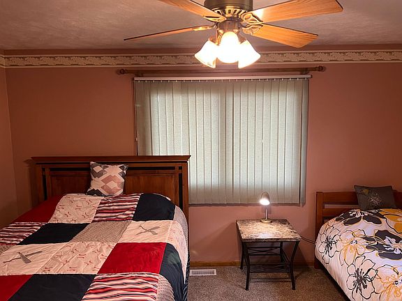 5th image of 7215 Leighton Ave