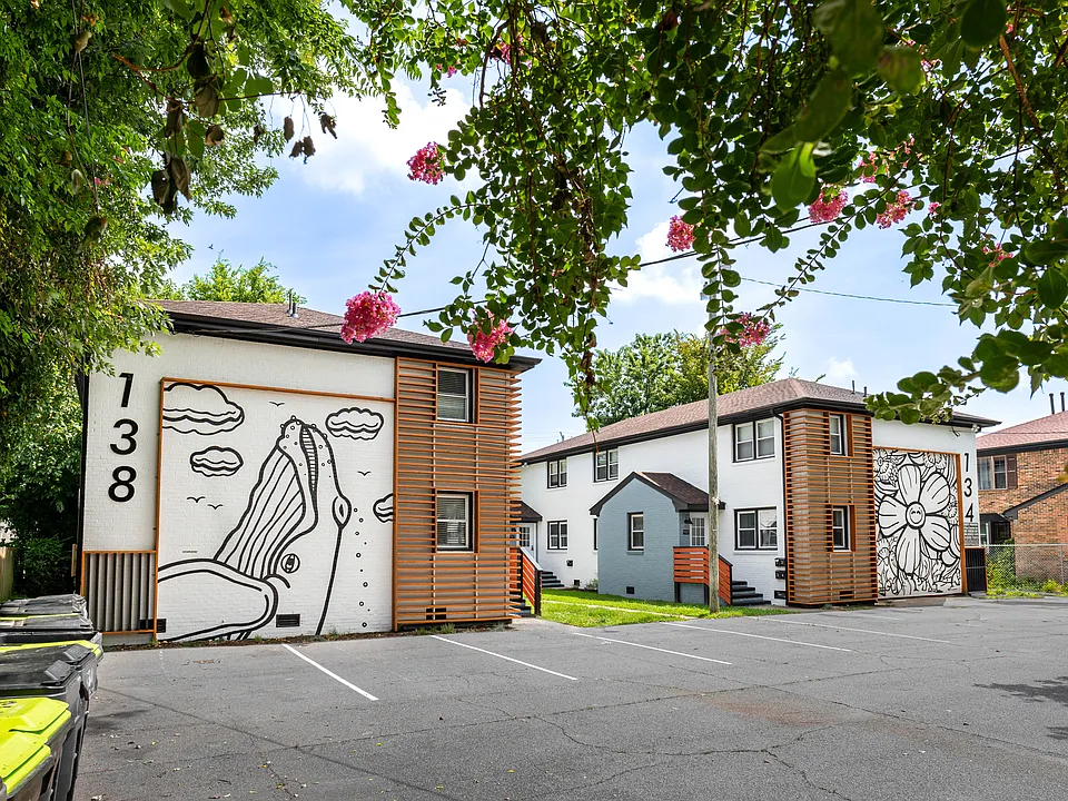 W Seaview Ave Apartments