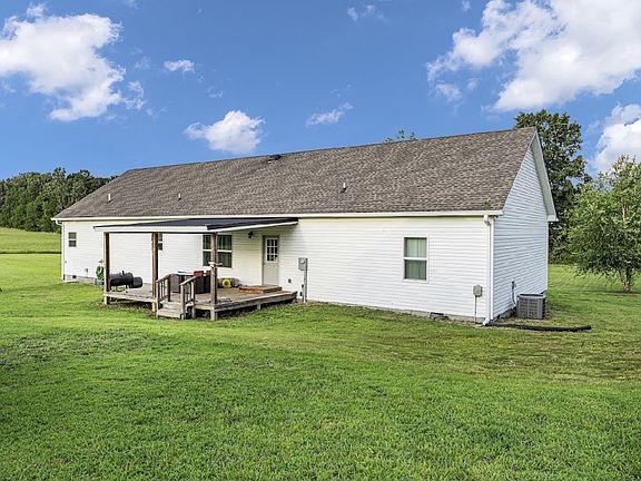 4th image of 271 Louis Tuttle Rd