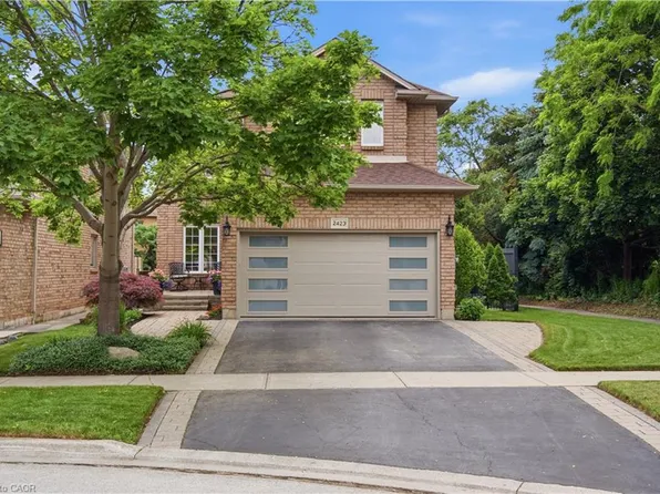 2423 Valley Heights Cres, Oakville, ON L6H 6X2