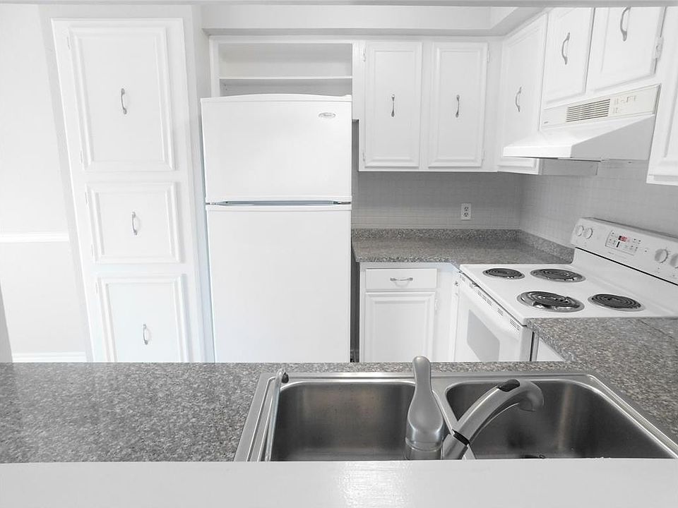 1st image of 11002 Hammerly Blvd APT 92