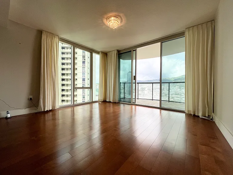 1837 Kalakaua Ave #1911 — Photo 4