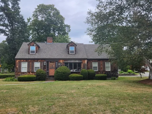 23 Marshall Rd, Fitchburg, MA 01420