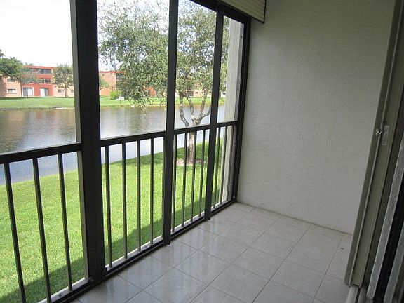 3rd image of 5550 Witney Drive #202e
