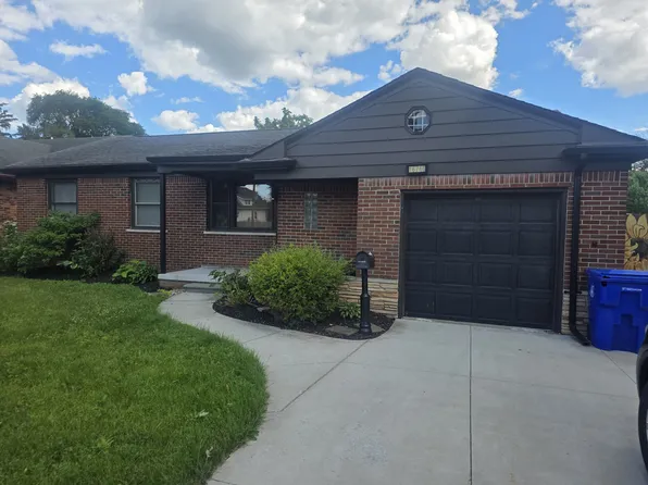 16740 College, Fraser, MI 48026