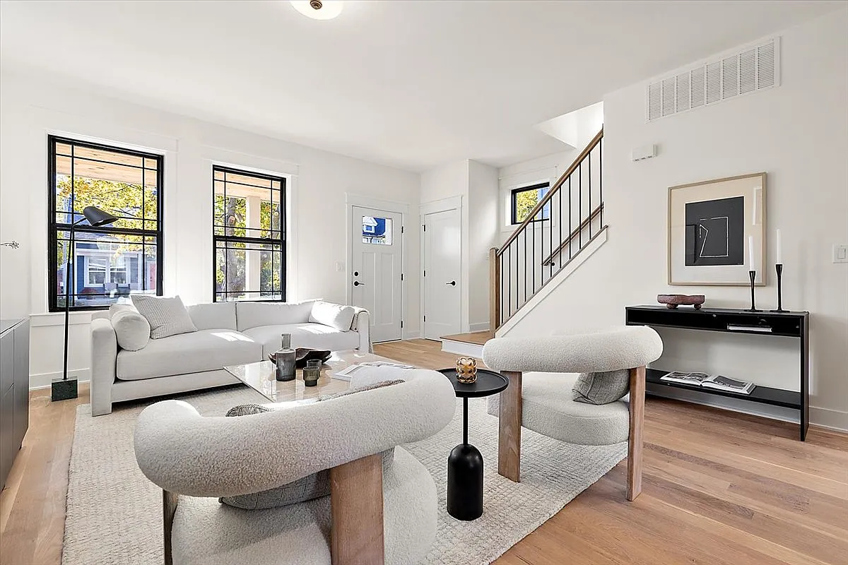 2 bed, 2.5 bath, 1773 sqft, $3,750 — Photo 4