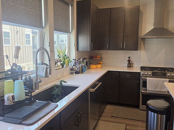 3rd image of 968 Ramblestone Ln
