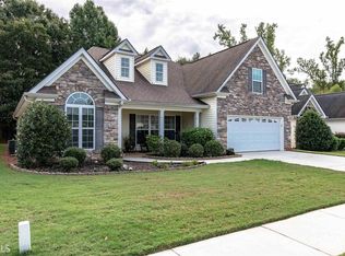 430 Millbrook Village Dr, Tyrone, GA 30290