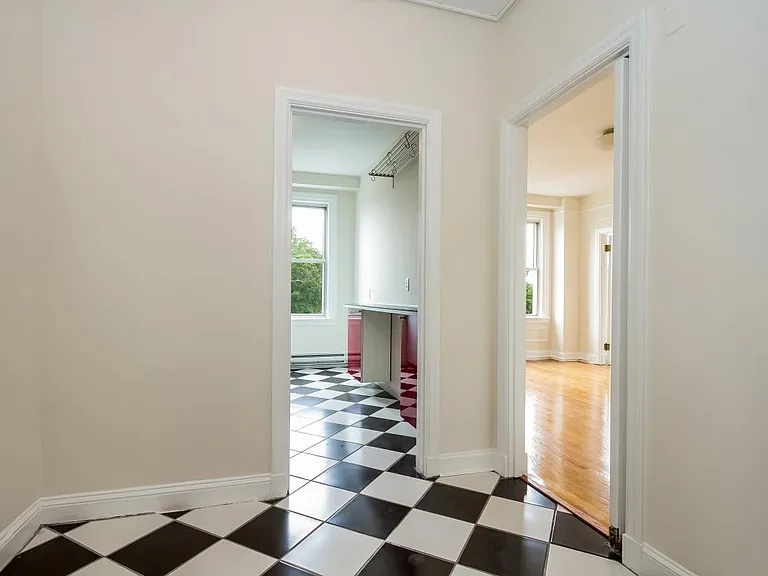 Breakfast nook / Mudroom / Pantry