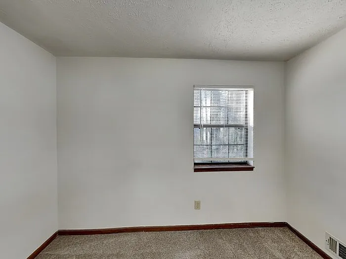 7319 Exeter Ct — Photo 16