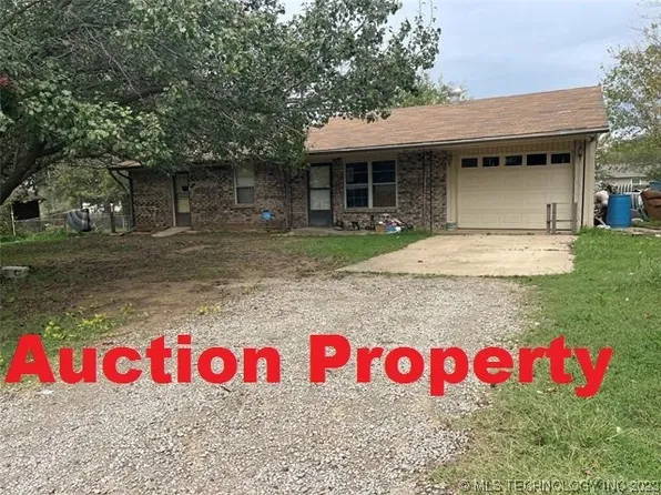 306 E Jefferson St, Henryetta, OK 74437