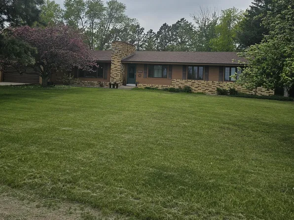 3185 Highway 281 SE, Jamestown, ND 58401