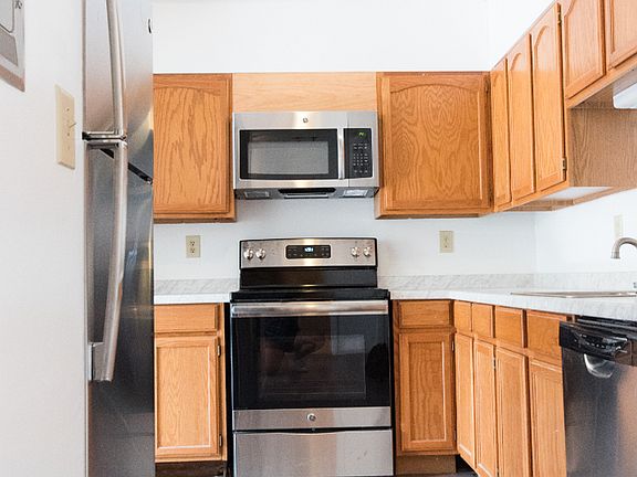 2nd image of 3057 O Bryon St APT 1
