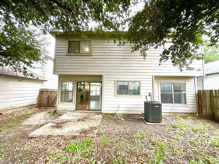 10215 Athens Fld — Photo 33