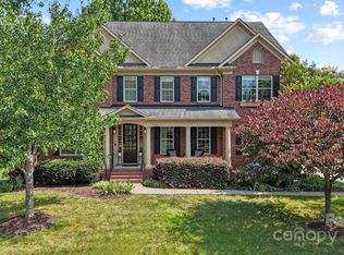 2105 Worthington Dr, Matthews, NC 28104