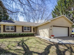 7904 Prairie Ave, Urbandale, IA 50322