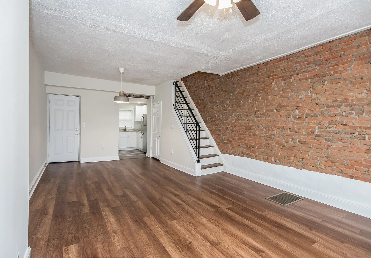2217 N Waterloo St — Photo 4