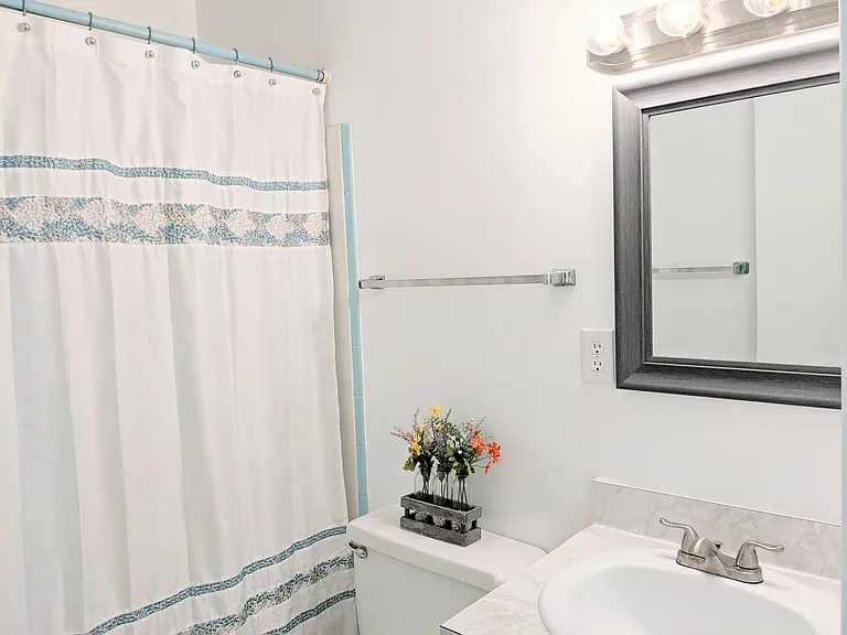 5816 Burke Manor Ct — Photo 8