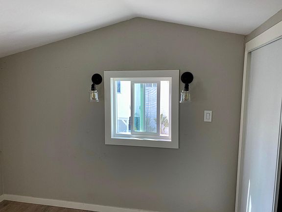 3rd image of 3108 Laurel Ave #C