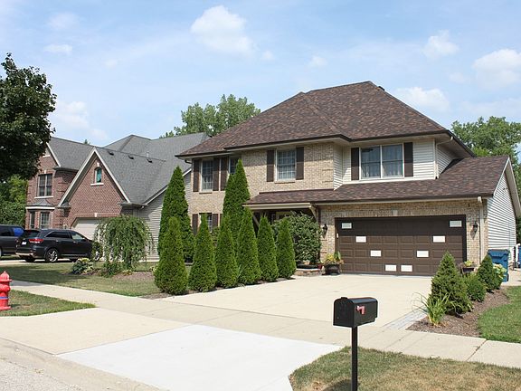 2nd image of 863 Brentwood Ct