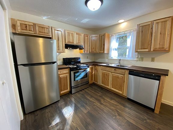5th image of 43 Hamburg Dr APT 2