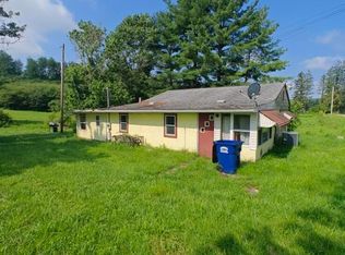 10646 Watson Rd SE, Newark, OH 43056